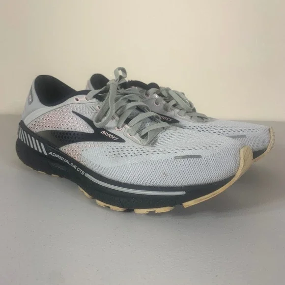 Brooks Adrenaline GTS 22 White and Black Athletic Shoes - Picture 6 of 12